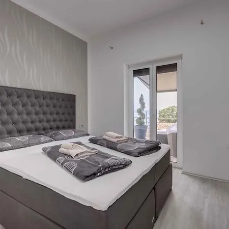 18 * Crikvenica