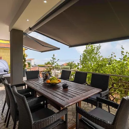 18 Apartman