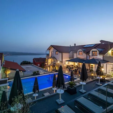 18 * Crikvenica