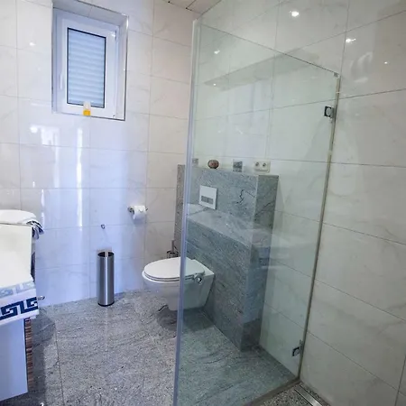 Apartman 18