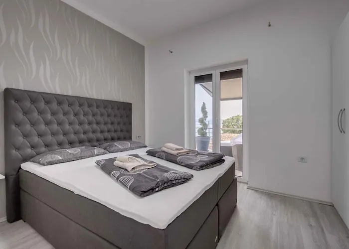 18 * Crikvenica