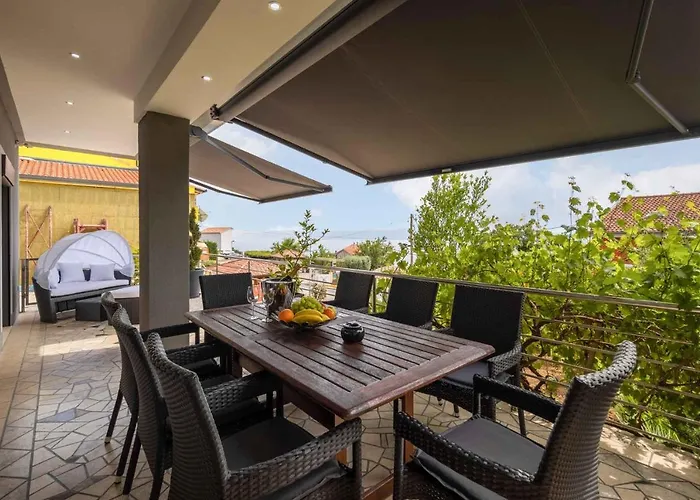 18 Apartament
