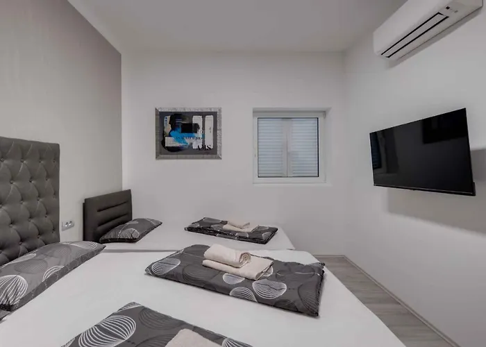 18 Apartament